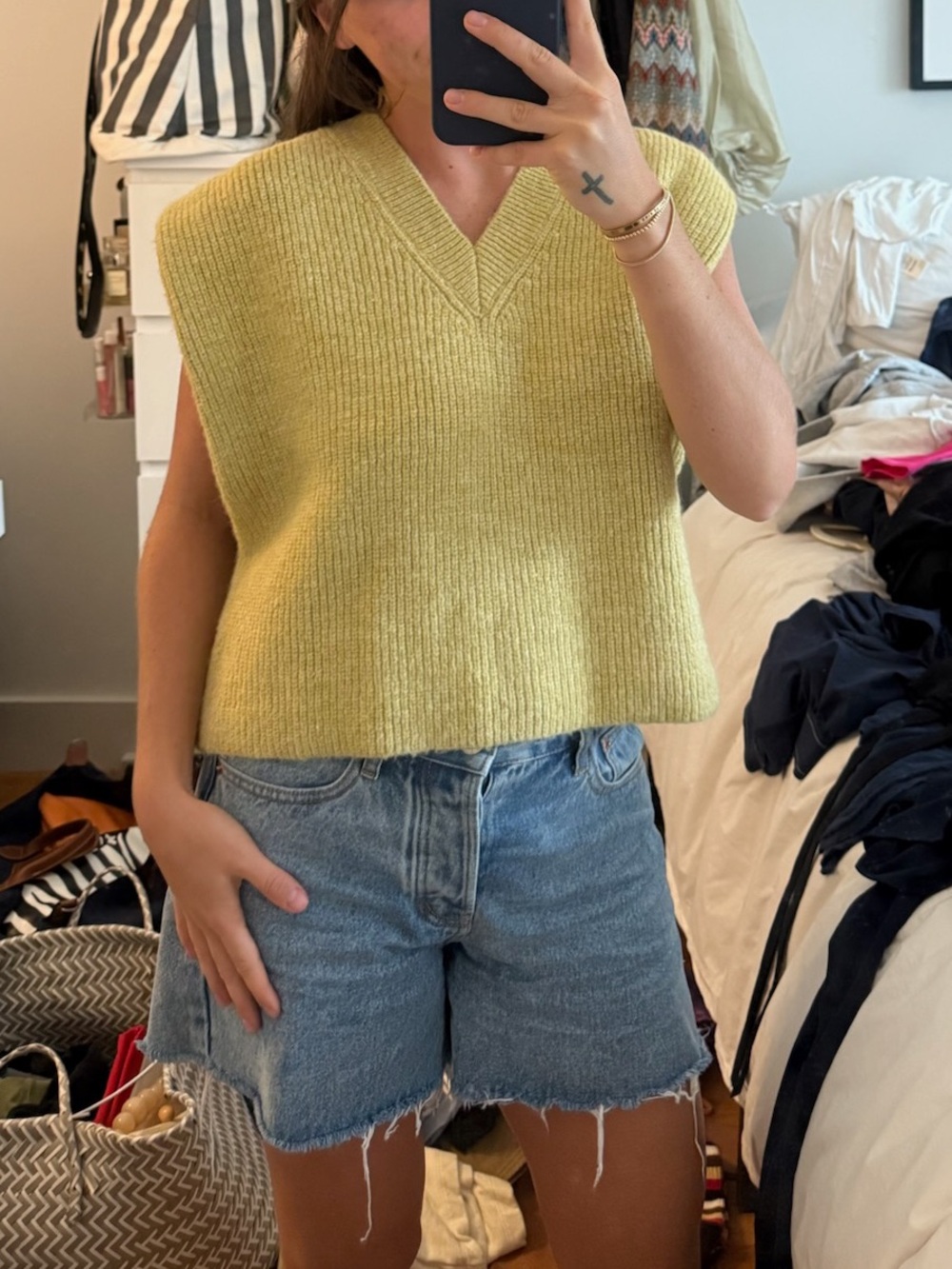 Zara V-Neck Sleeveless Knit Sweater
